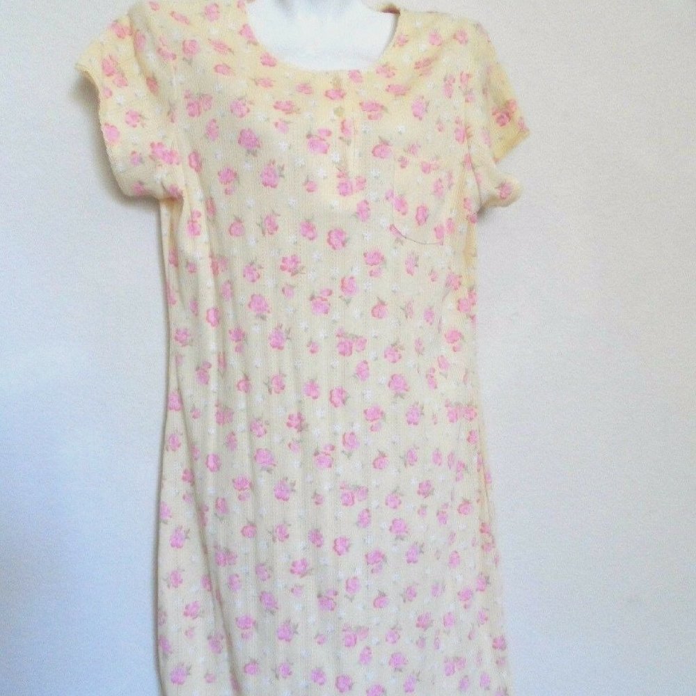Pink K Women's Chemise Sleepwear Yellow/Pink Size: M